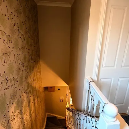 Cosy Hideaway Within Walking Distance To Center * Cork